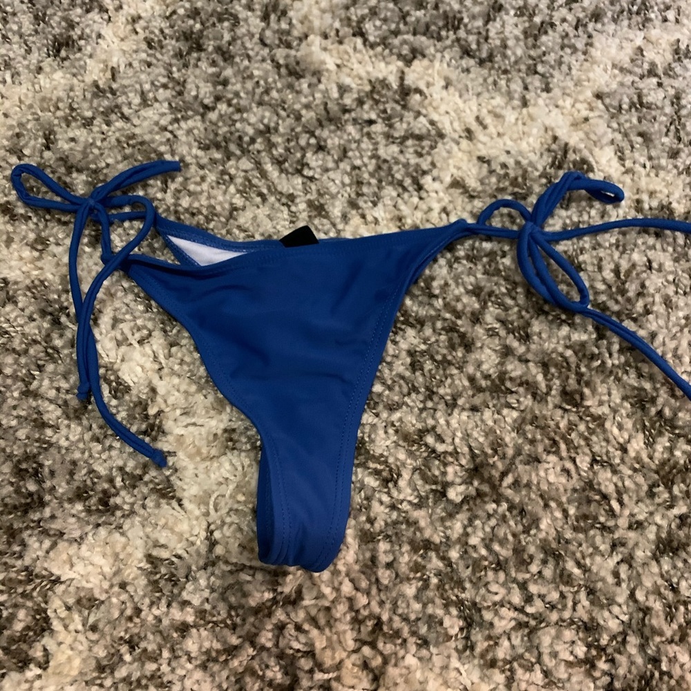 Blue boutinela swim bottom!